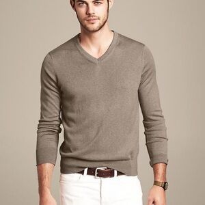Men's V-Neck Sweater - Taupe